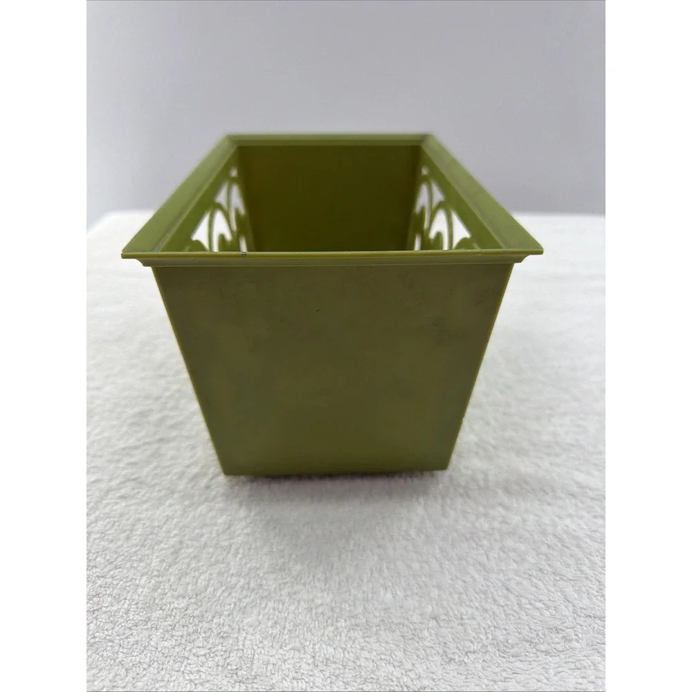 Vintage MCM Harvest Avocado Green Daisy Napkin Holder Basket 1960's/70's